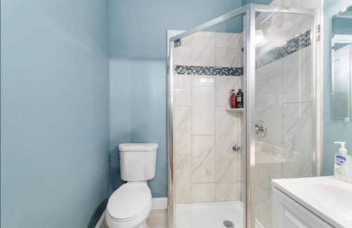 Chic 5 BD home in Little Italy - Foto 44