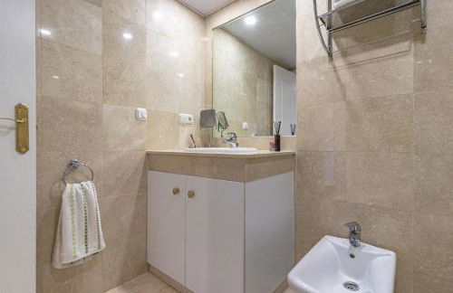 Ático familiar con terraza y bonitas vistas al mar en Marbella - Rio Real 282G - Foto 21