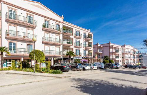 Lovely 2 bedroom apartment including pool, stunning ocean views & beach closeby - Foto 21