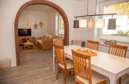 Großes Ferienhaus mit 4 Schlafzimmern - Foto 1