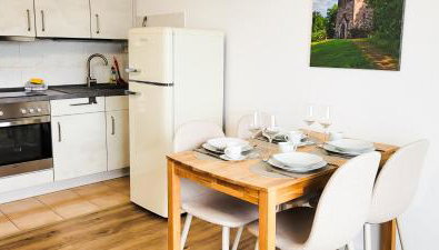 KOMM - Panoramablick - Balkon - Küche - Parkplatz - Foto 4, stove