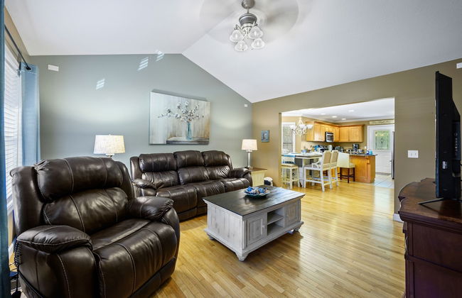 Bradley Bungalow Sleeps 11 Sevierville - Foto 21