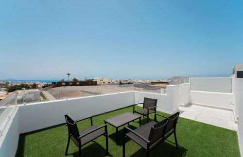 Villa Menta Relaxing corner in front of the Ocean - Photo 19