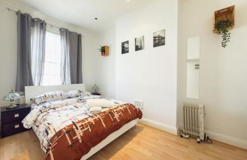 Modern 2-Bed Apartment Paddington Stay Sleeps 5 - Foto 3