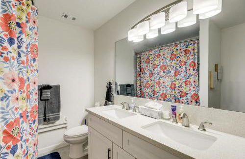 Family Home with Covered Patio and Grill in La Grange - Foto 16