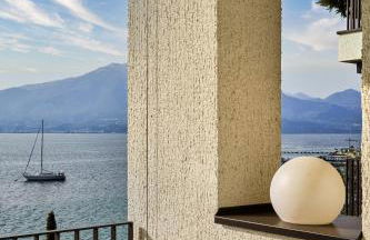 SalvatoreHomes - Luxurious Dreamview Waterfront Apartment in Torri del Benaco with Pool - Casa Azura - a 5 Star Luxury Collection at Lake Garda - Foto 20
