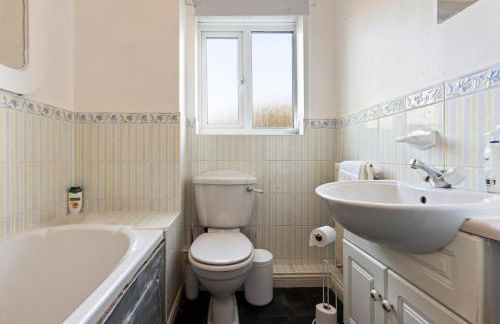 Applin House-5 Bed Contractor Stay Parking WIFI - Foto 17