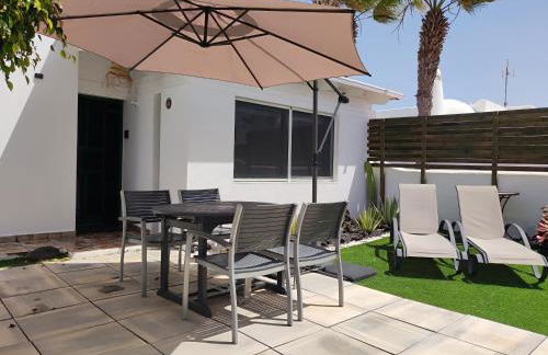 THE WHITE HOUSE with Pool - Playa Blanca - Foto 5