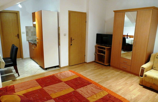 Apartments Martinovic - Photo 25