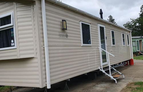 Billing Aquadrome - Alberta Caravan 2 Bedroom Sleep 6 - Photo 1