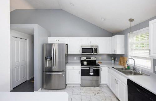 Newly Furnished 4Bedroom Home Near Worcester Airport - Foto 20