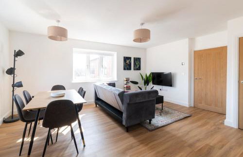 Sleek & Cozy 2BR Apartment for Your Stay # 3 - Foto 13