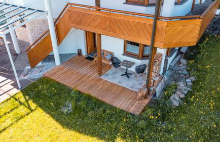 Luxus Chalet im Allgäu - Zirbenholz Schlafzimmer - Terrasse mit Bergblick - Infrarotkabine - Foto 52