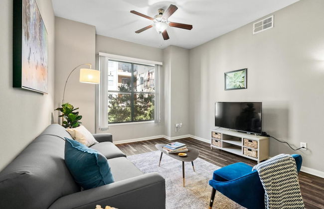 Plano Amazing 2BD 2BA Apartment - Foto 15