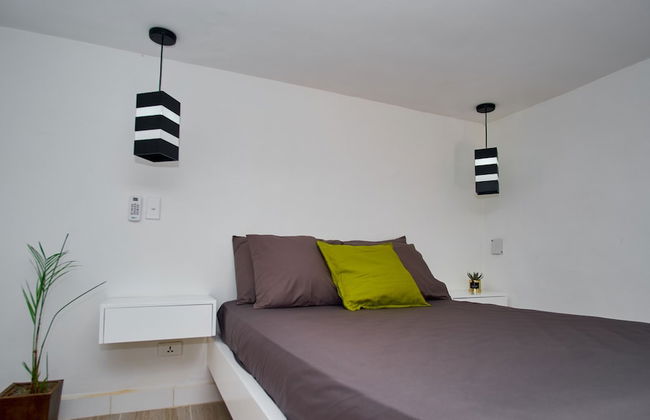 Lujoso Apto WIFI Gratis Balcon y Jacuzzi - Photo 3