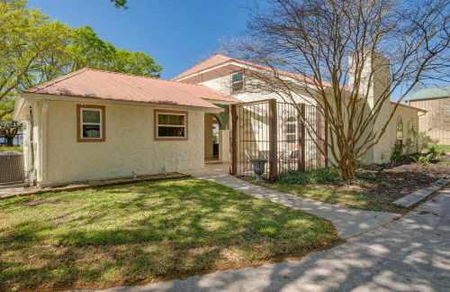 Modern Lake Conroe House with Lakefront Park and Deck! - Photo 42