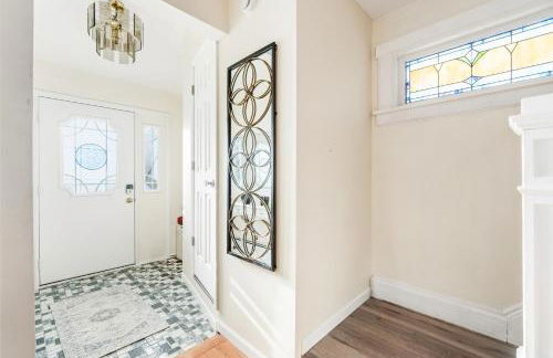 Family Retreat Near NYC w/ Parking & Views - Foto 33