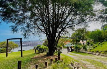 Chalé de 2 dormitórios com piscina e churrasqueira - Foto 11