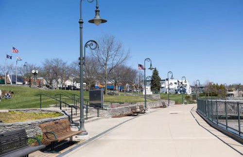 Villager Loft Pool Table & Dining Discounts - Foto 36