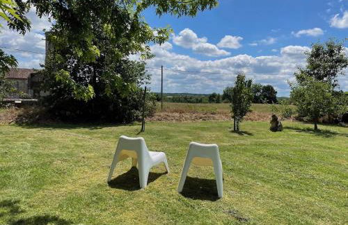 Luxurious Villa in Cazaubon with Swimming Pool - Photo 24