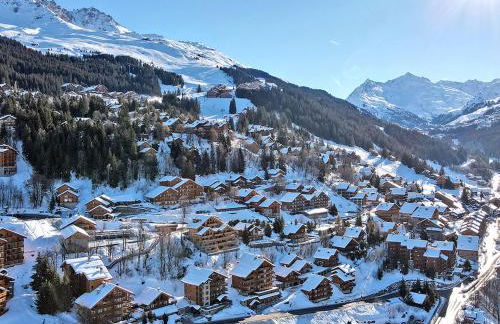 Charmant Appartement à Méribel - 3 Chambres, 6 Pers, Balcon & TV, Services Inclus - FR-1-613-33 - Foto 10