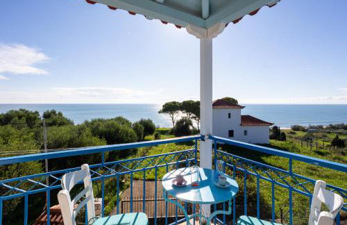 Koroni Seaview Retreats - Summer Escape Lodgings - Photo 1