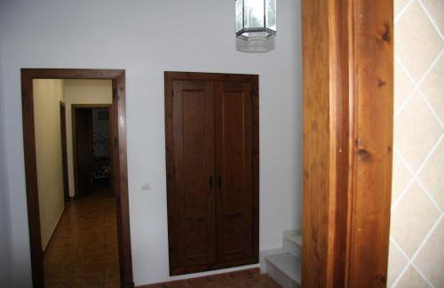 Moderno y amplio chalet, con piscina privada - Foto 24