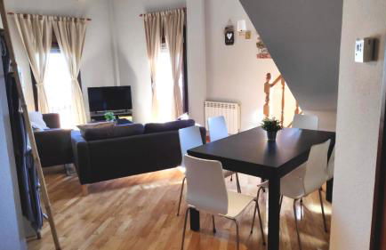 Apartamentos GO - Tordesillas House - Photo 2