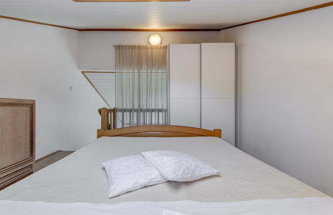 Beachfront Apartment With Balcony and Parking - Foto 3