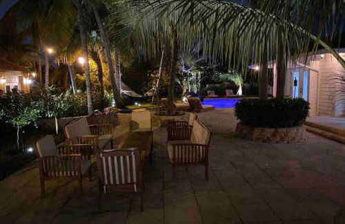 SWAYING PALM BEACH HOUSE Walk to Beach , Marina, Port, las Olas - Foto 11