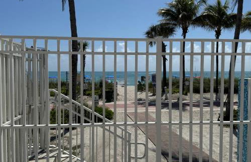 Castle beach studio,tennis court and swimming pool with beach access - Foto 33