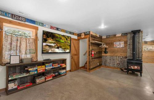 River's Bend Lodge - Hot Tub, Fire Pit, Games & Ski - Foto 6