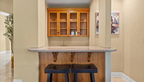 5800 sq ft Gorgeous Tarzana 7 bedroom 9 bathroom home with pool and hot tub - Foto 3