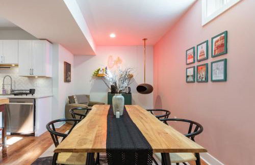 Modern 2BR Retreat, Close to DC & Airport - Photo 11