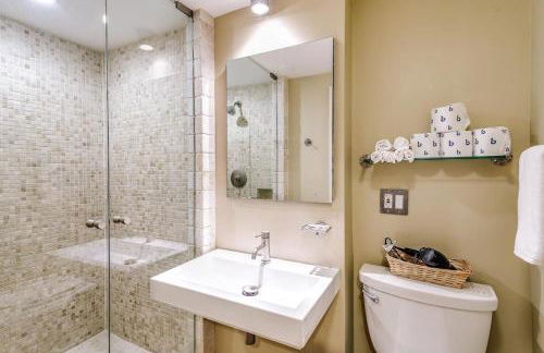 Old-World Classic Building Downtown - Photo 27