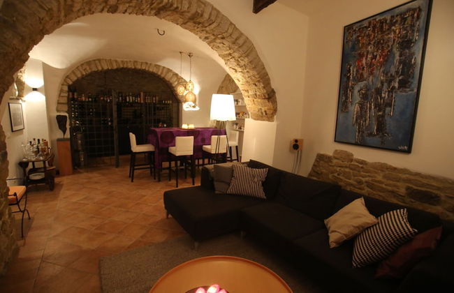 House With Pool, Garden and Wifi in Medieval Village, With Panoramic Views - Foto 6
