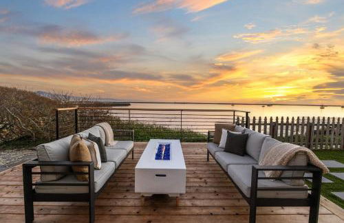 Experience the Pinnacle of Coastal Living at Harbour House - Foto 6