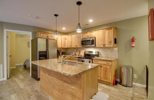 Cozy Goode Cabin with Deck about 17 Mi to Lynchburg - Foto 8