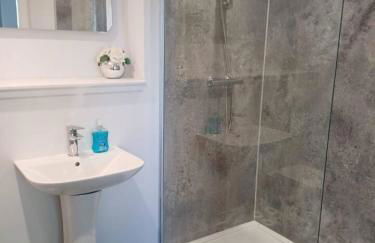 Clova Cottage 7BR Retreat - Photo 12