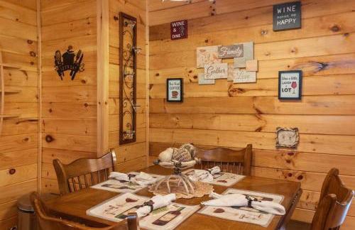 Mountain Views - Firepit - Gas Fireplace - Sleeps 15 - Foto 26