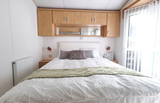 Lakes and Woodlands Overstone Holiday Park - Foto 5