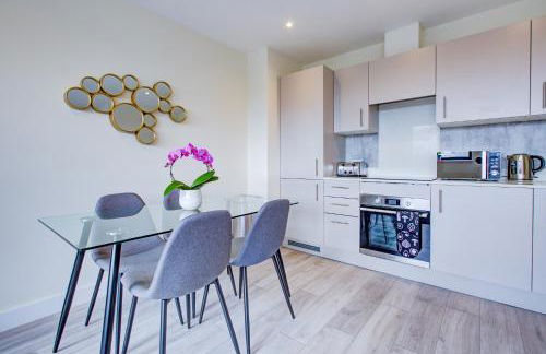 Hybrid Resi - London, Sutton, Free car or van parking - Foto 21