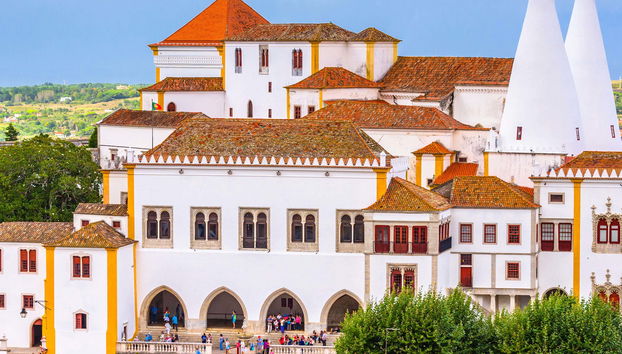 Ingresso do Palácio Nacional de Sintra e seus jardins