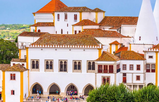 Entrada al Palacio Nacional de Sintra y sus jardines - Foto 4
