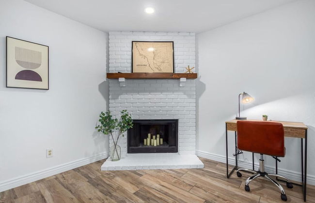 Modern Mesa Oasis Free Heated Pool Al-fresco Living - Photo 13