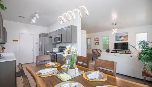 Stylish Home Phoenix - Low Rates NOW! - Foto 5