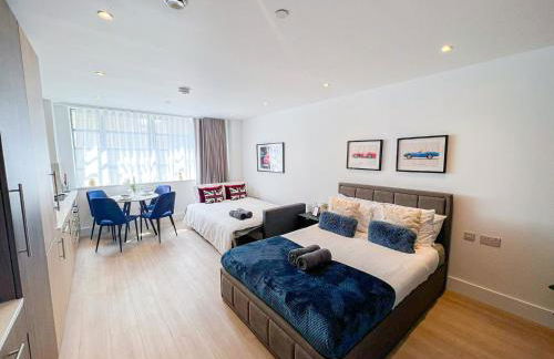 3-Bedroom with Balcony and Studio Apartments in St Johns Wood near Marylebone & Regents Park by NourNest Apartments - Foto 15