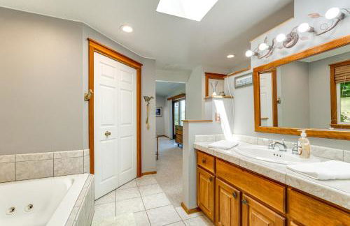 Oregon Farmhouse Hideaway on 53 Acres - Foto 15