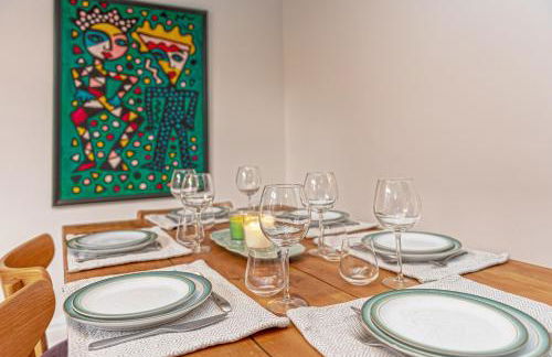 Beautiful Redbrick Home in Ruthin Centre & Parking - Photo 8