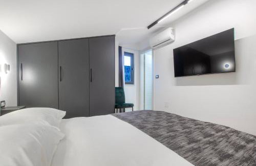 Seafront Villa Kupinica with heated Pool - Foto 46